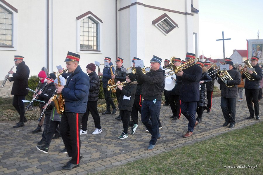 04 Procesja rezurekcyjna.jpg